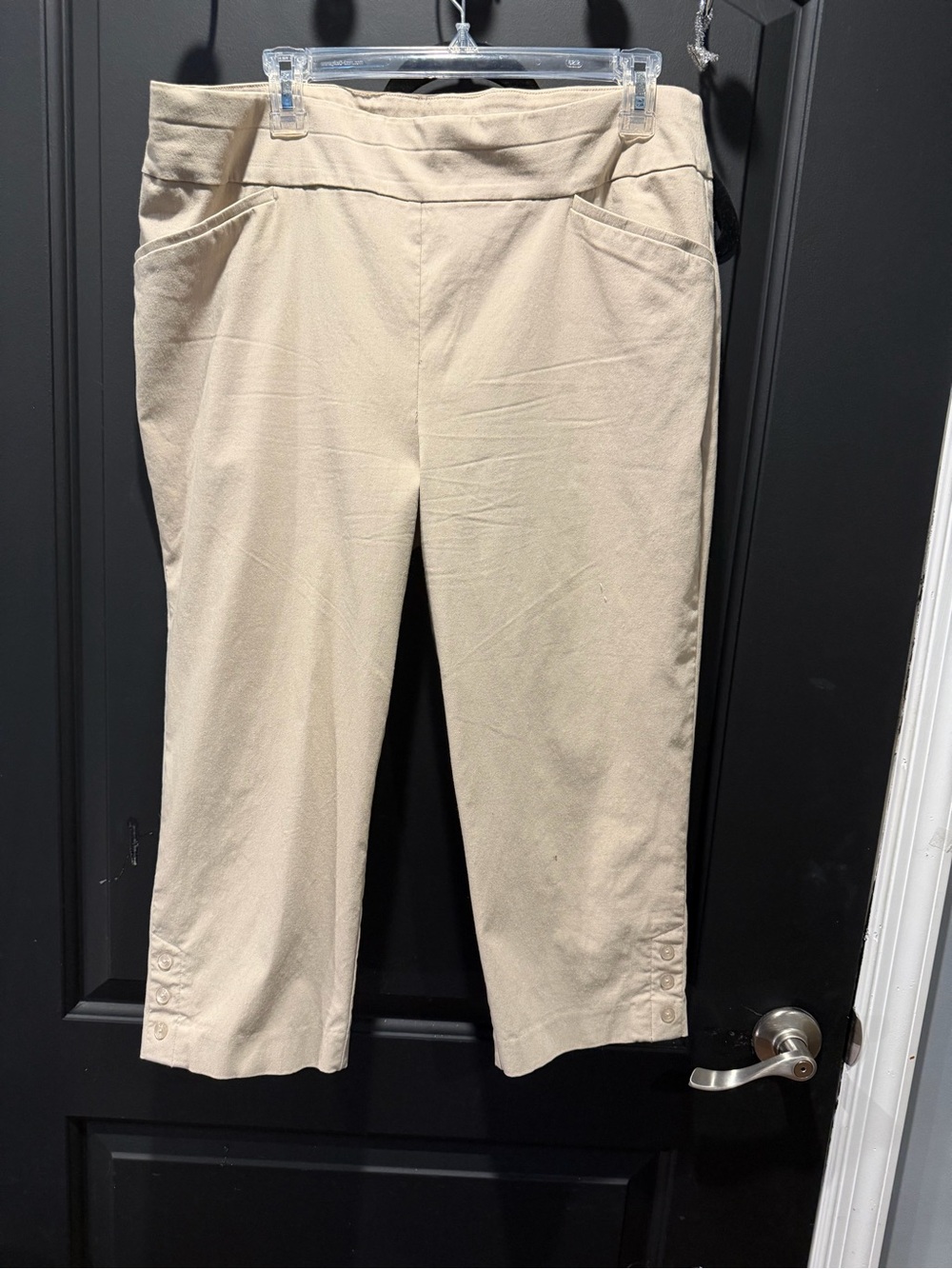 Chico's Beige Cropped Pants